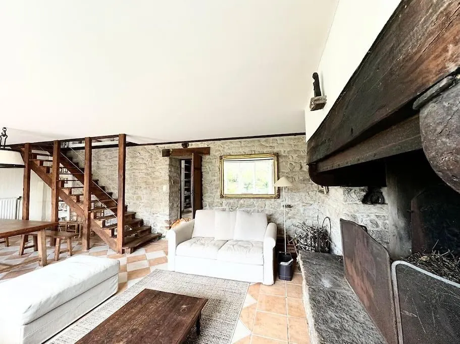 La Ferme, Spacieuse Maison Tout Confort, 贝诺代 度假居